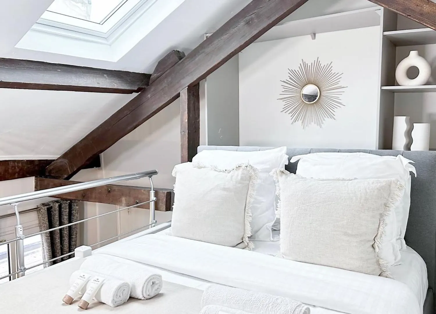 Stylish Duplex In Front Of Buttes-Chaumont Lägenhet Paris